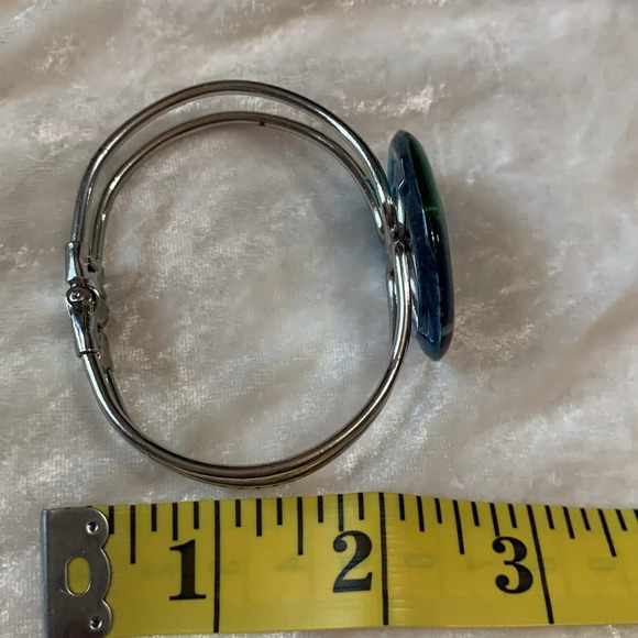 Vintage 90s Y2K Silver Metal Bangle Cuff Bracelet Oval Swirl Gem Decor OS - Picture 5 of 6